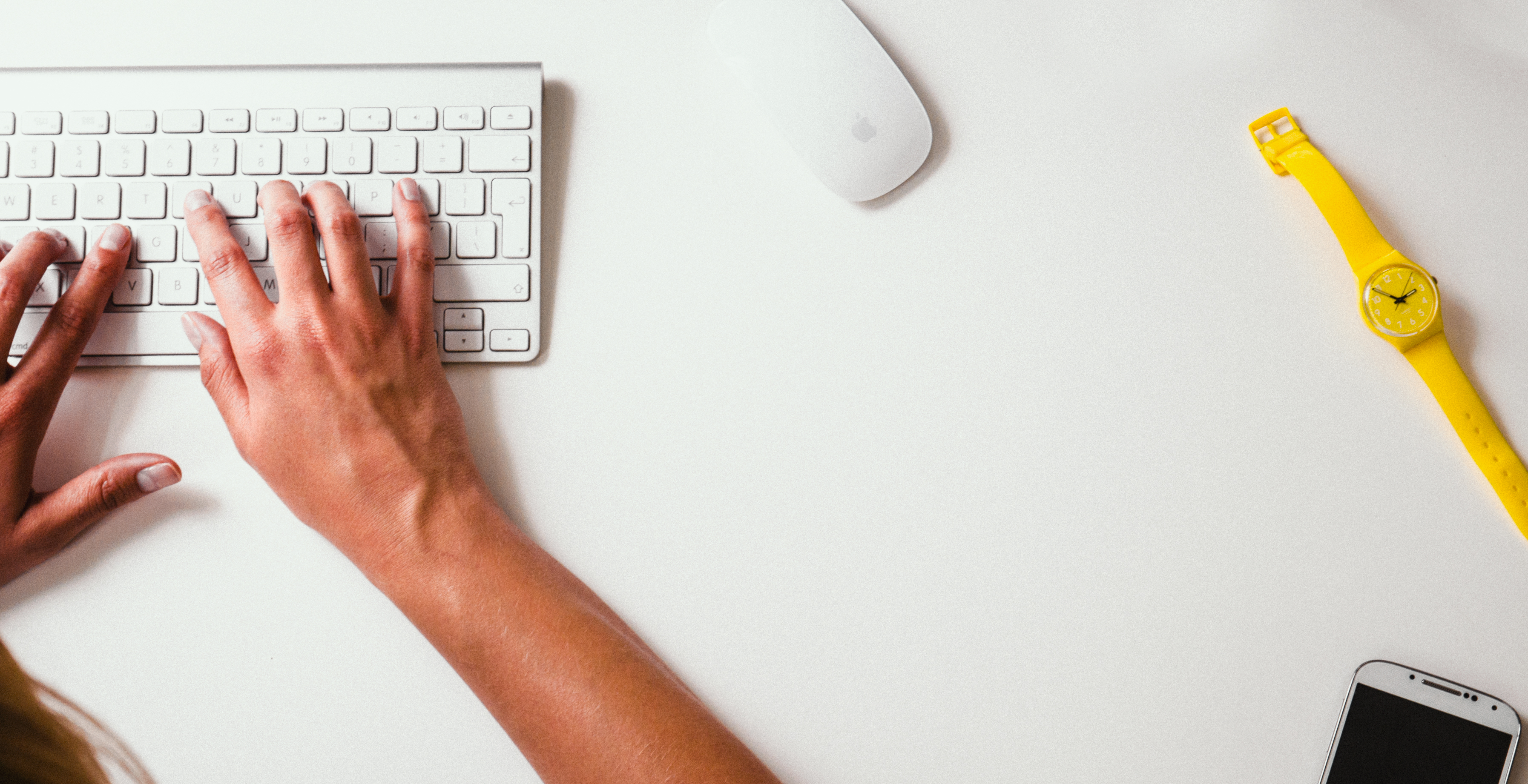 white desk keyboard